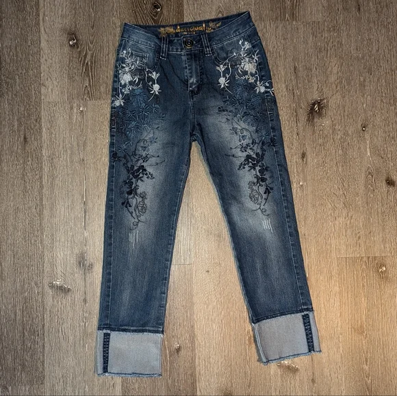 Desigual Embroidered Cropped Jeans/Capris - Picture 4 of 7